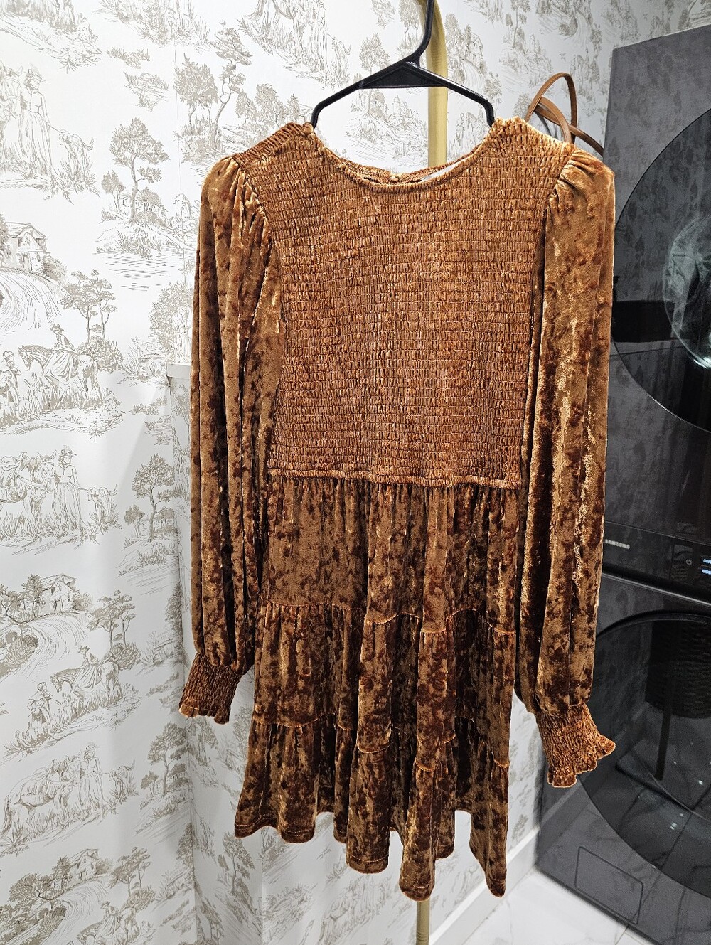 Baltic Born Crushed Velvet Kelee Dress - Picture 3 of 10